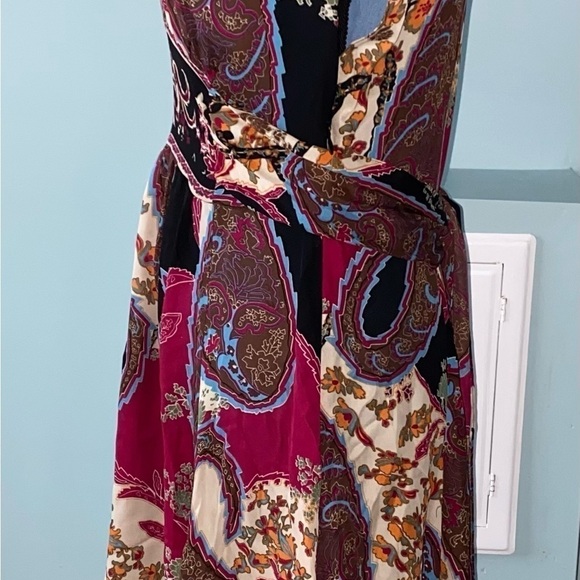 ECI New York Dress Size 6 Ties In Front or Back Colorful V-neck in EUC - Picture 5 of 8